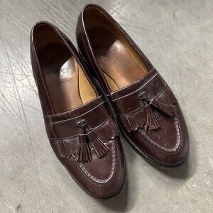 Allen Edmonds Newport Shoes Mens Size 9.5 D Burgundy‎ Tassel Loafers Leather USA